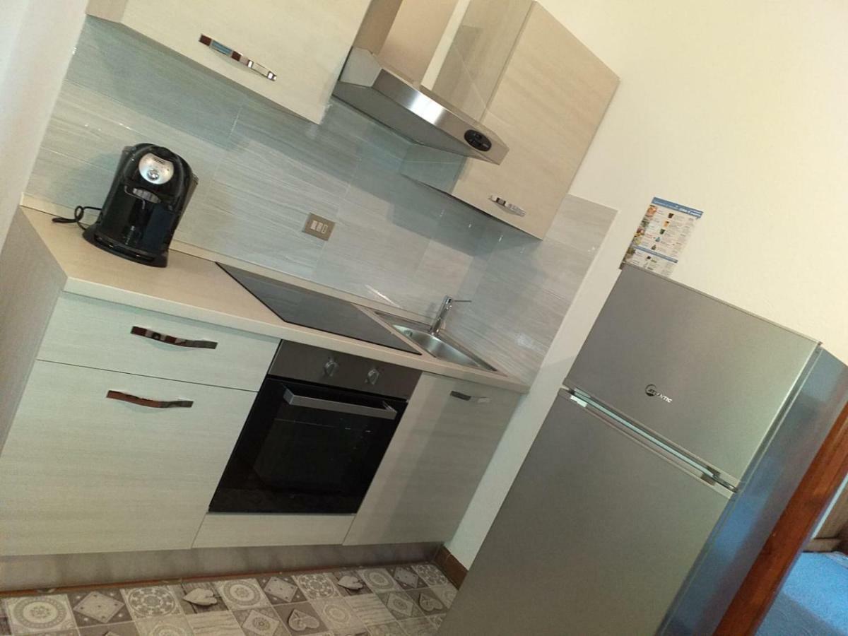 קפיטנה Marina Residence מראה חיצוני תמונה