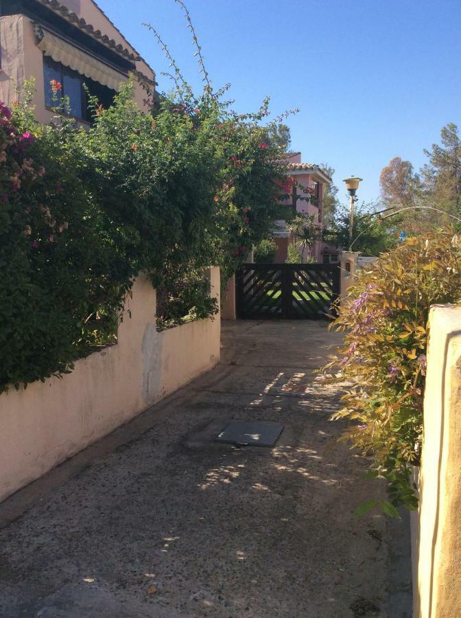 קפיטנה Marina Residence מראה חיצוני תמונה