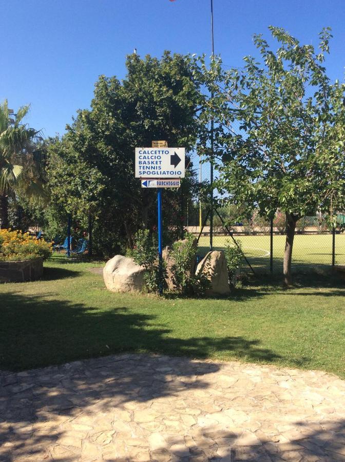 קפיטנה Marina Residence מראה חיצוני תמונה